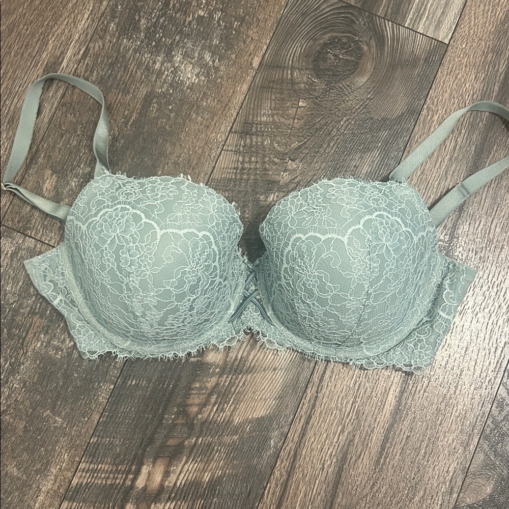 Victoria Secret Laced Lined Dream Angels Demi Bra 34DDD Light Green/Blue